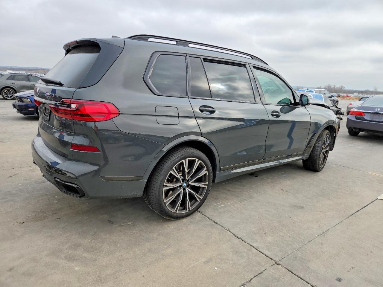 2021 BMW X7 M50I — снимка 3
