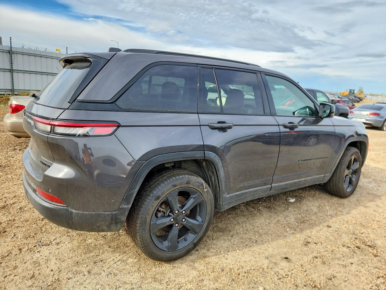2024 JEEP GRAND CHEROKEE LIMITED — снимка 3