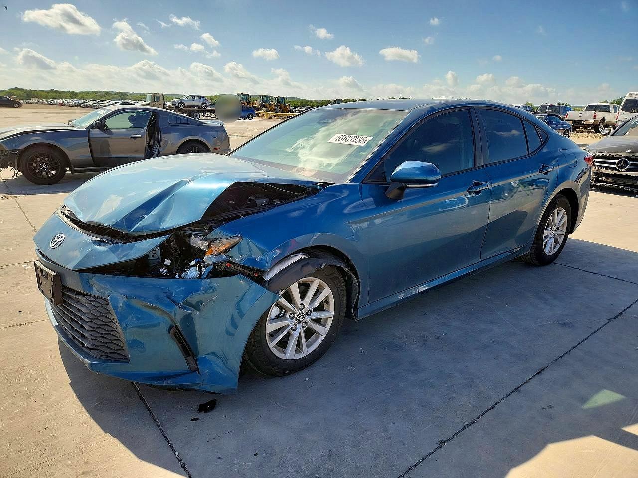 2025 TOYOTA CAMRY LE