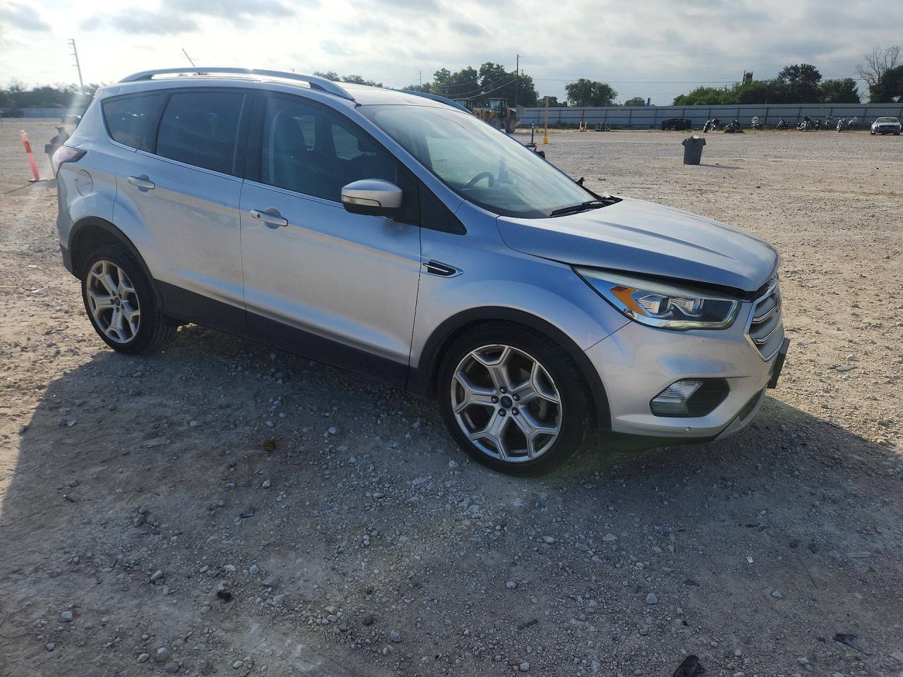 2017 FORD ESCAPE TITANIUM — снимка 4