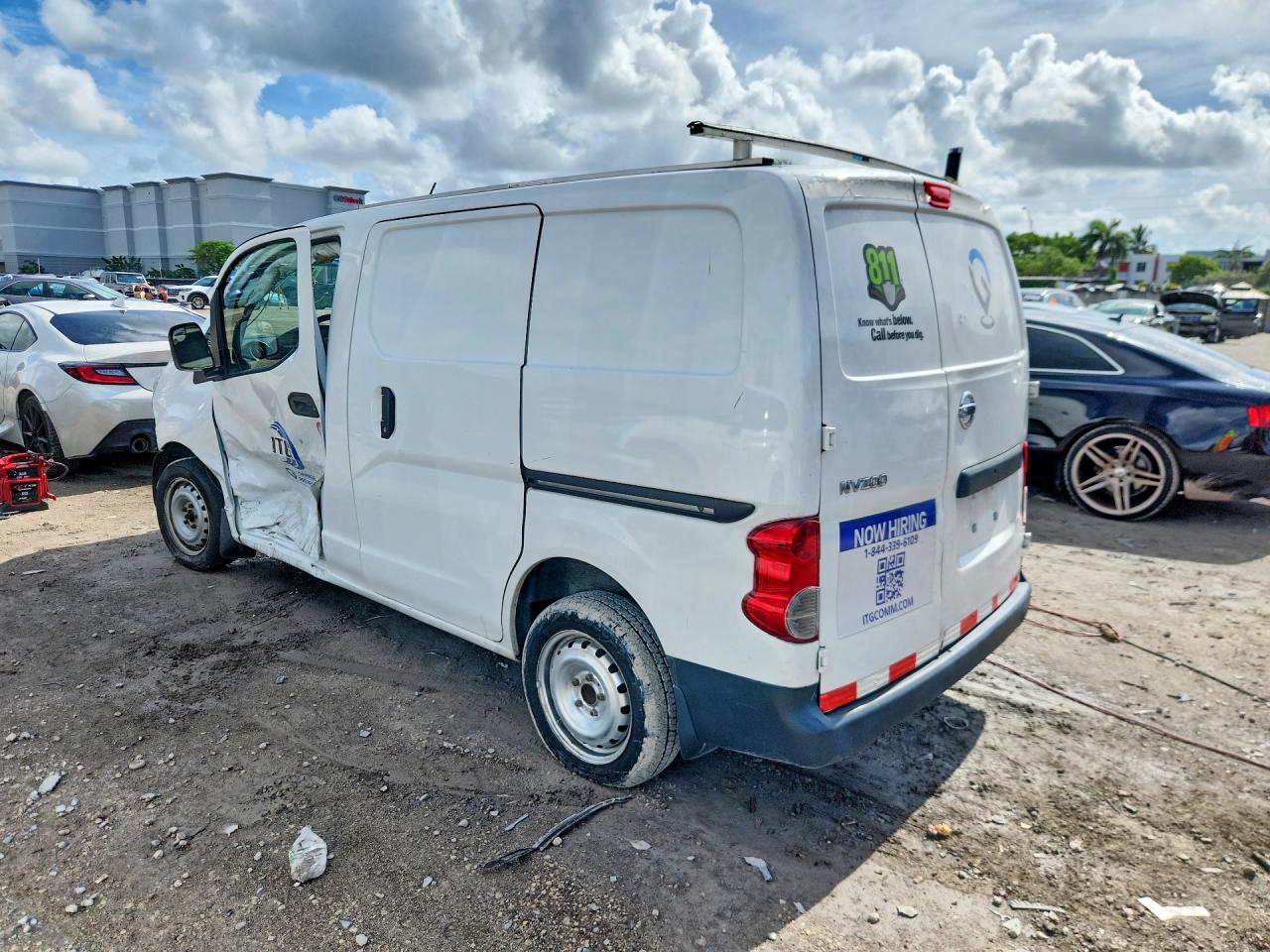 2021 NISSAN NV200 S — снимка 2