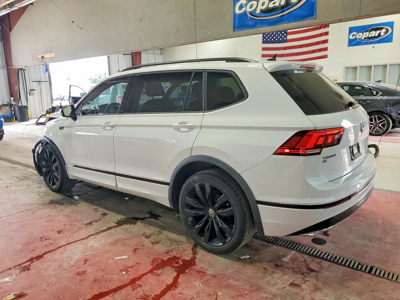 2021 VOLKSWAGEN TIGUAN SE — снимка 2