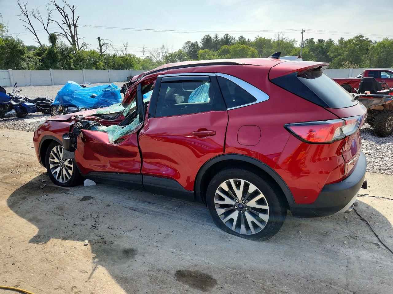 2020 FORD ESCAPE TITANIUM — снимка 2