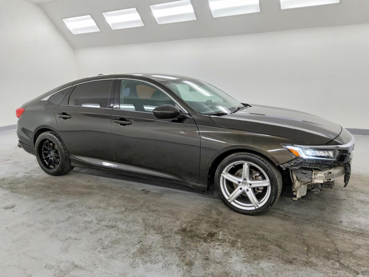2018 HONDA ACCORD LX — снимка 4