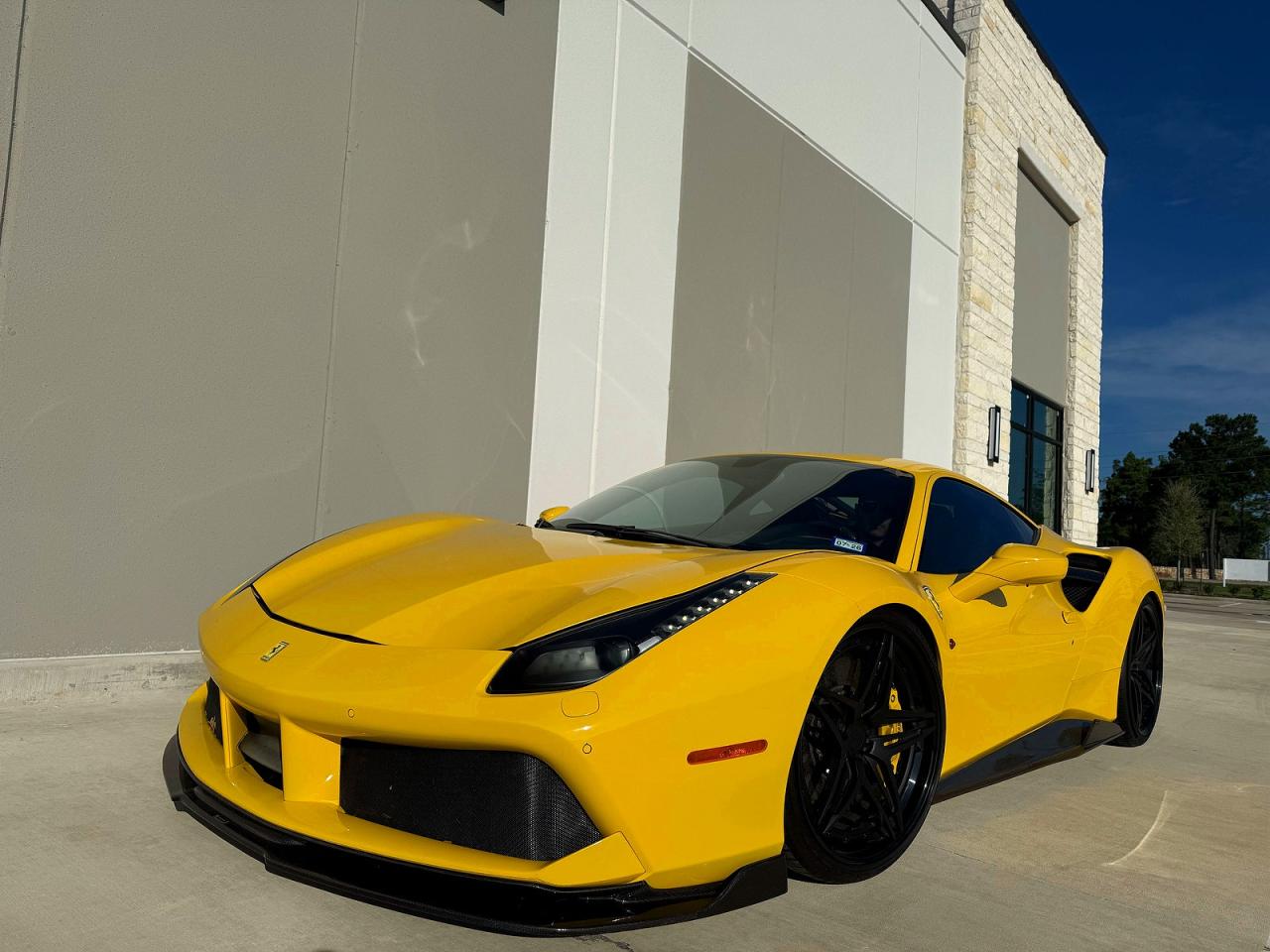 2017 FERRARI 488 GTB — снимка 2