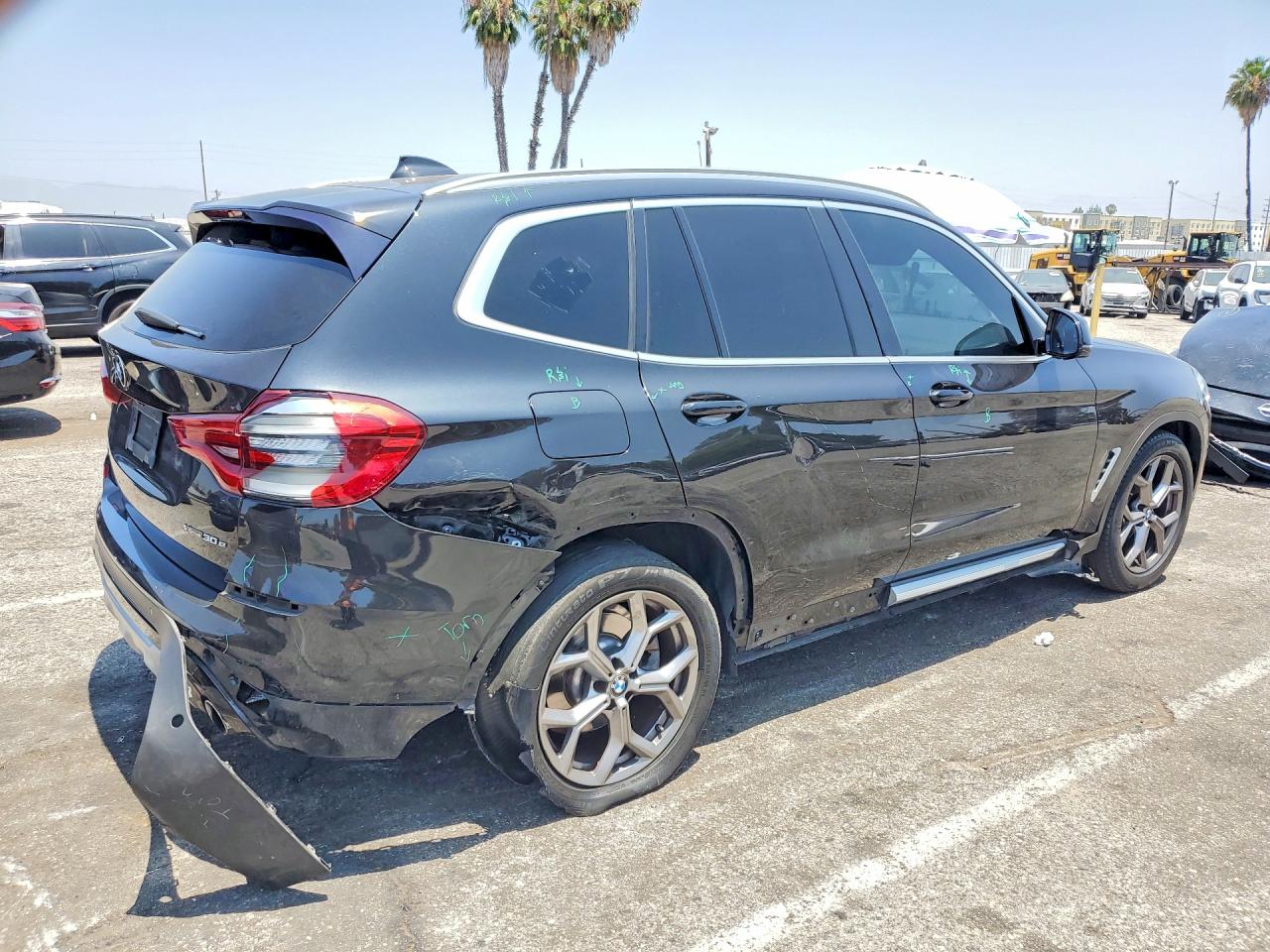 2021 BMW X3 XDRIVE30E — снимка 3