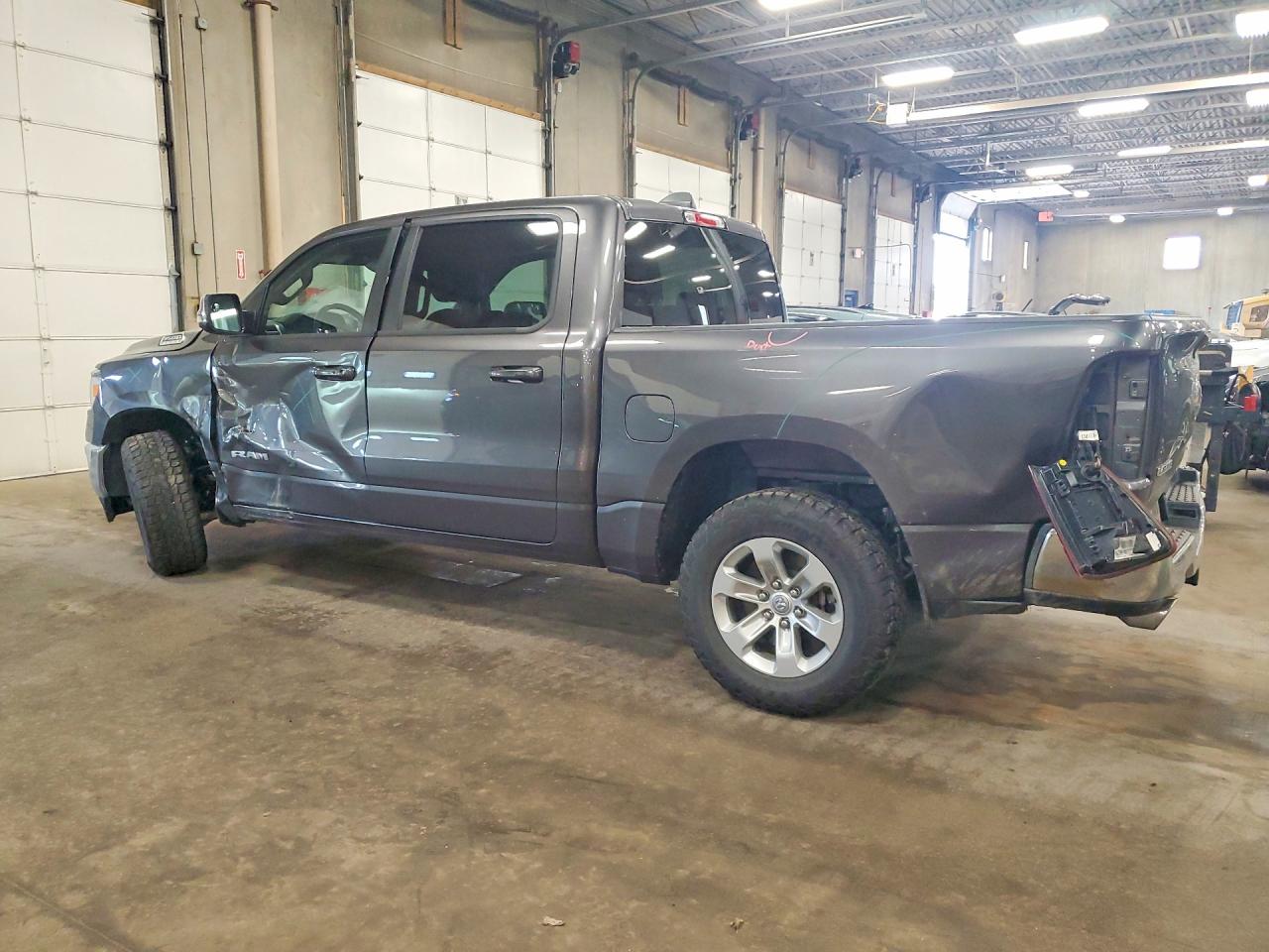 2024 RAM 1500 LARAMIE — снимка 2