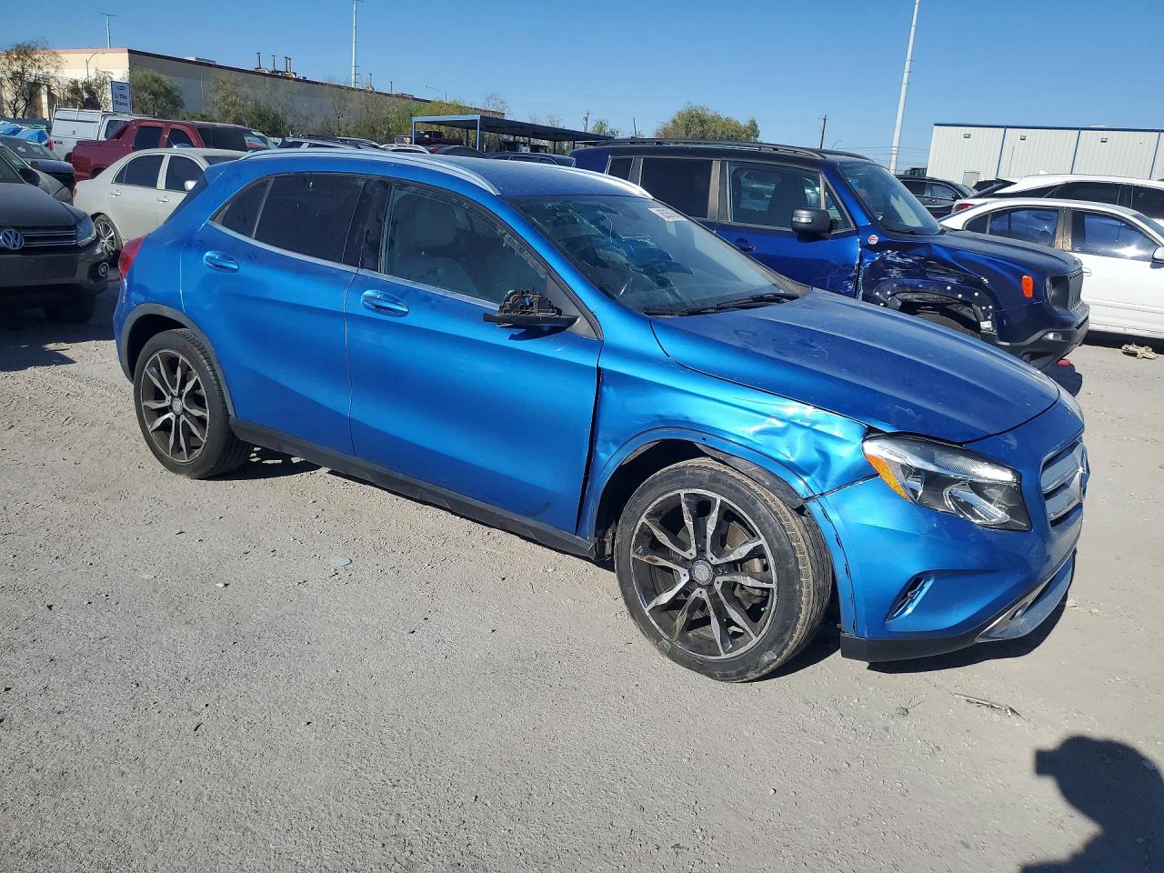 2015 MERCEDES-BENZ GLA 250 4MATIC — снимка 4