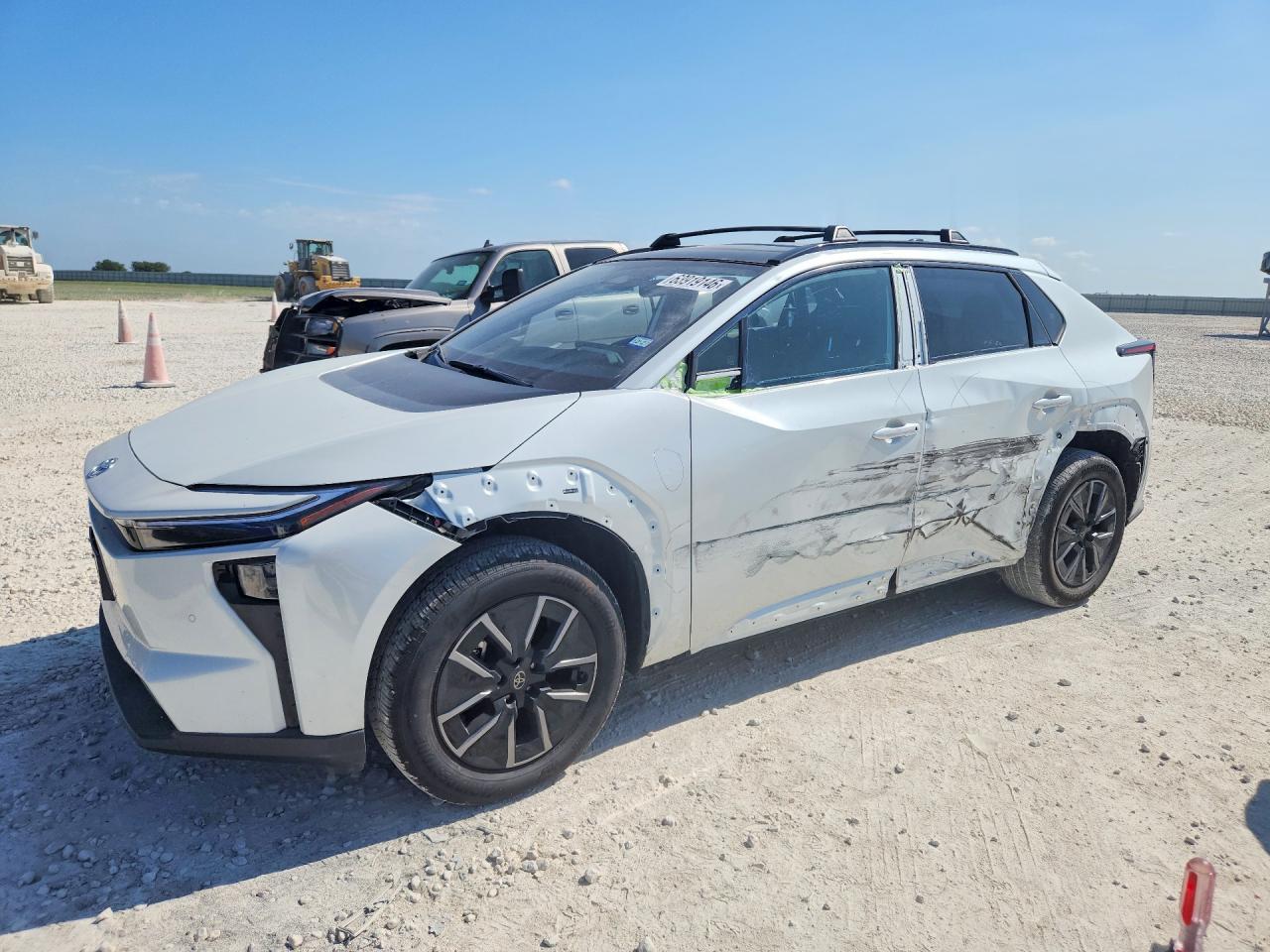 2026 TOYOTA BZ XLE PLUS
