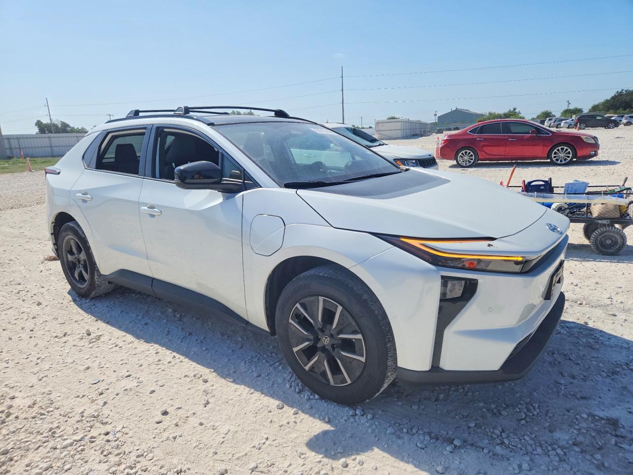 2026 TOYOTA BZ XLE PLUS — снимка 4