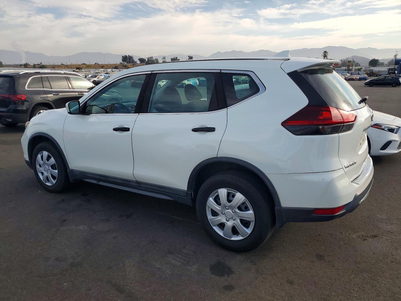 2018 NISSAN ROGUE S — снимка 2