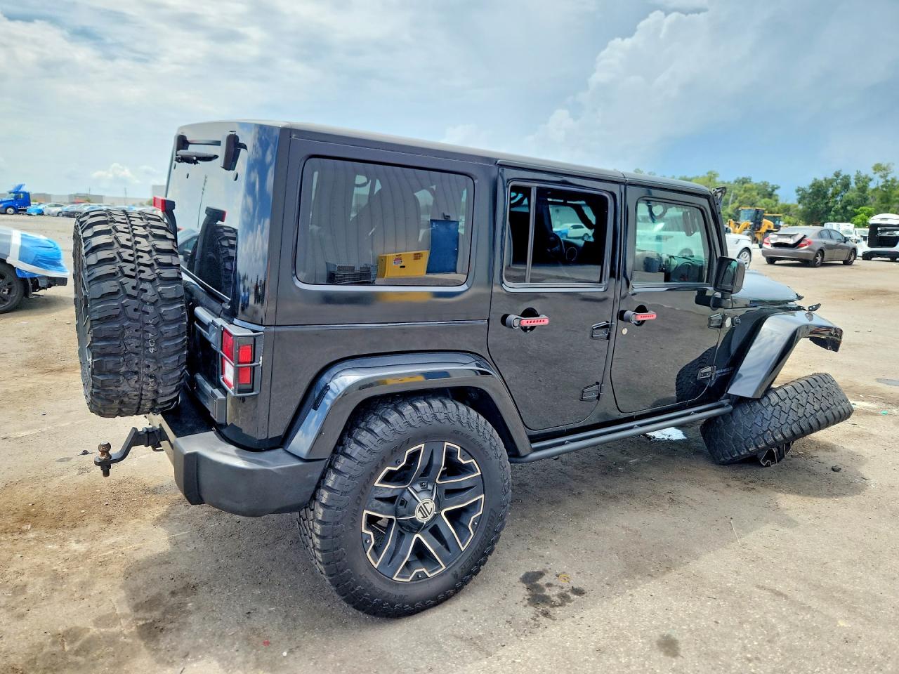 2015 JEEP WRANGLER UNLIMITED SAHARA — снимка 3
