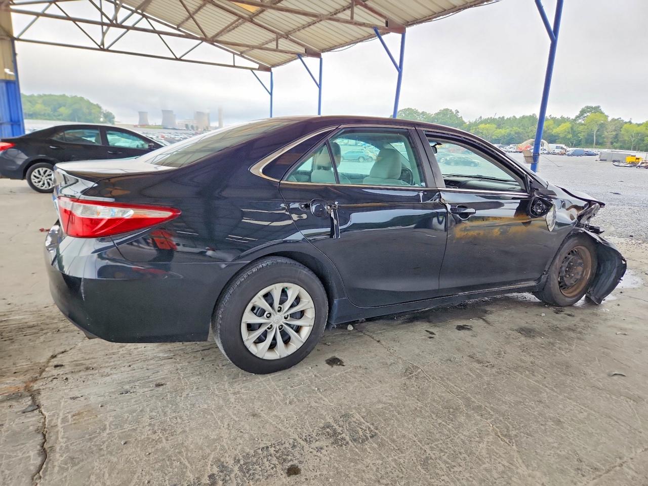 2015 TOYOTA CAMRY LE — снимка 3