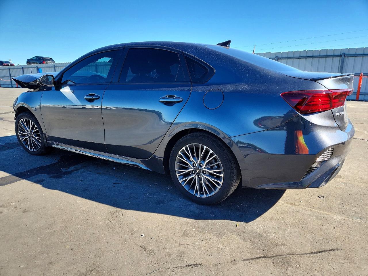 2024 KIA FORTE GT LINE — снимка 2