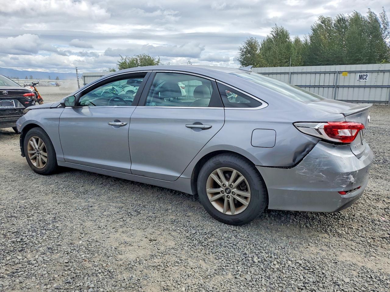 2016 HYUNDAI SONATA SE — снимка 2