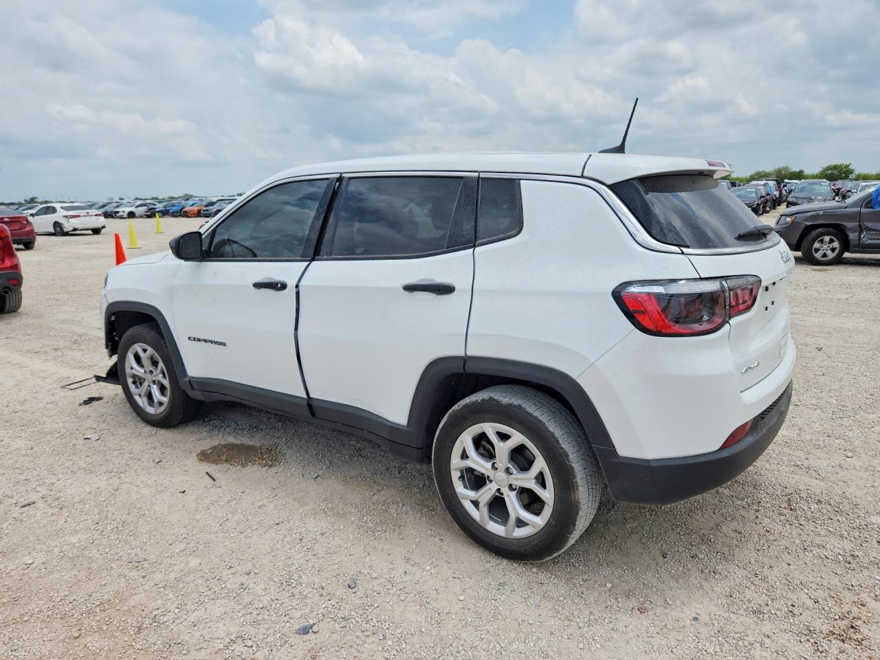 2024 JEEP COMPASS SPORT — снимка 2