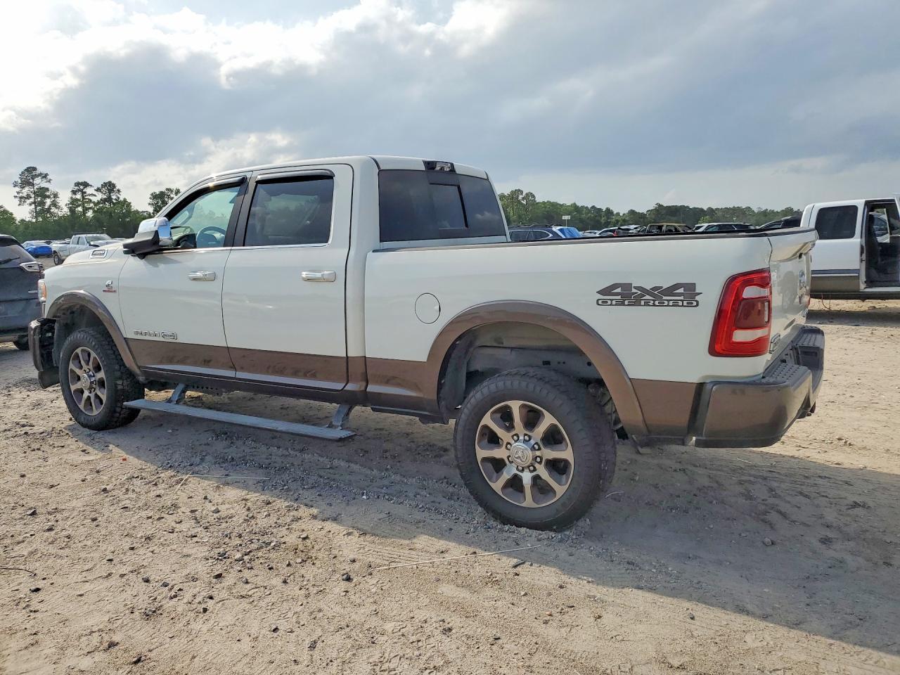 2022 RAM 2500 LONGHORN — снимка 2