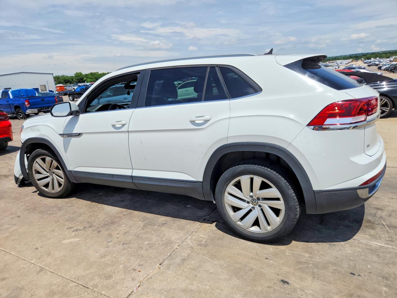 2020 VOLKSWAGEN ATLAS CROSS SPORT SE — снимка 2