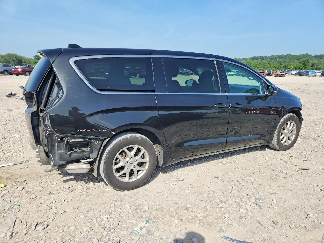 2023 CHRYSLER PACIFICA TOURING L — снимка 3