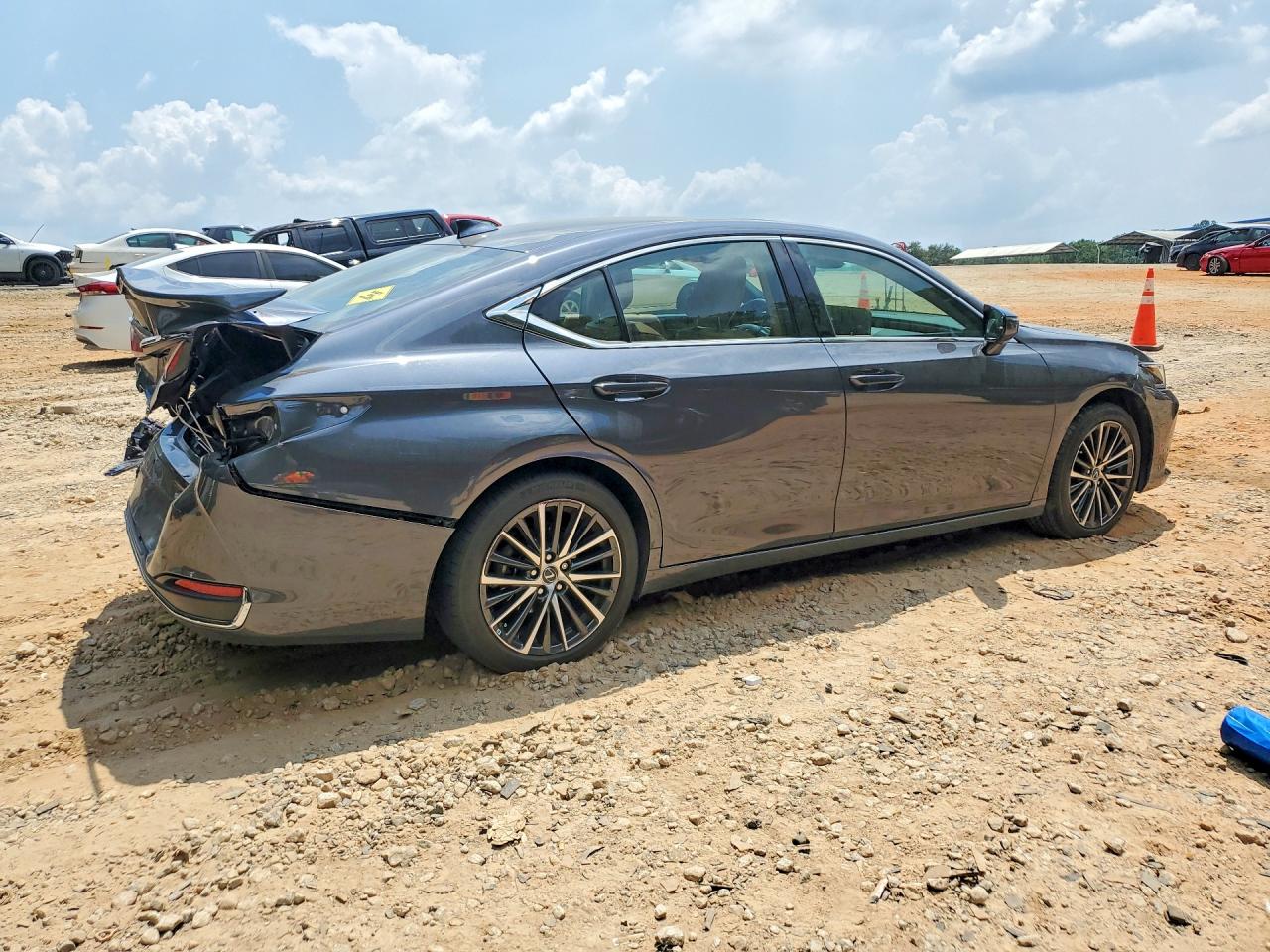 2023 LEXUS ES 300H BASE — снимка 3