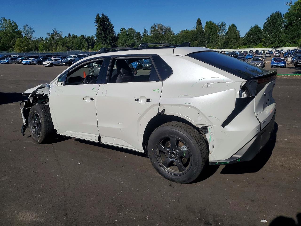 2026 TOYOTA BZ XLE PLUS — снимка 2