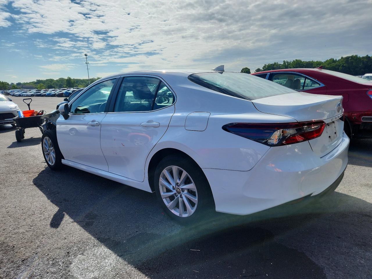 2023 TOYOTA CAMRY LE — снимка 2