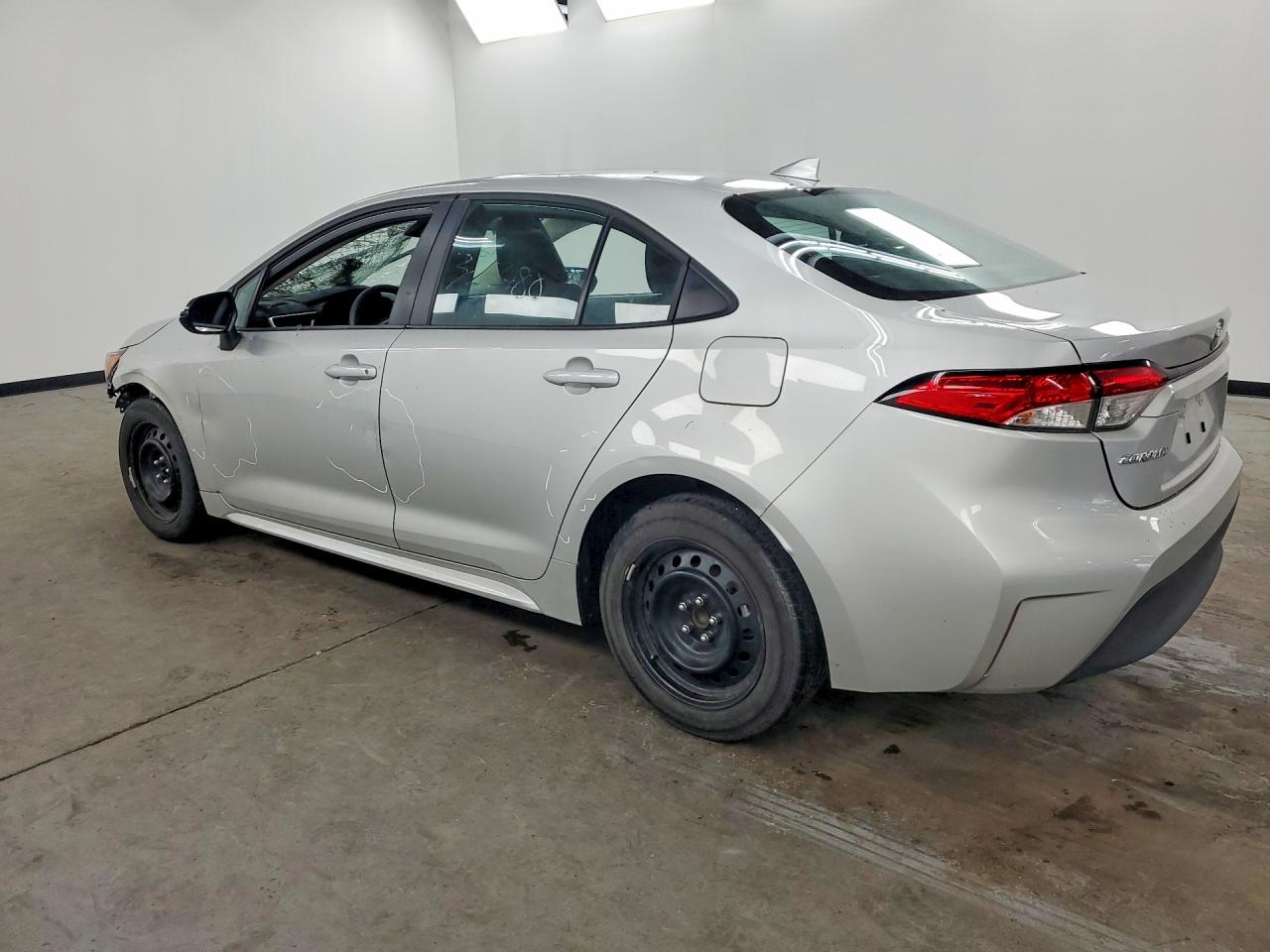 2025 TOYOTA COROLLA LE — снимка 2