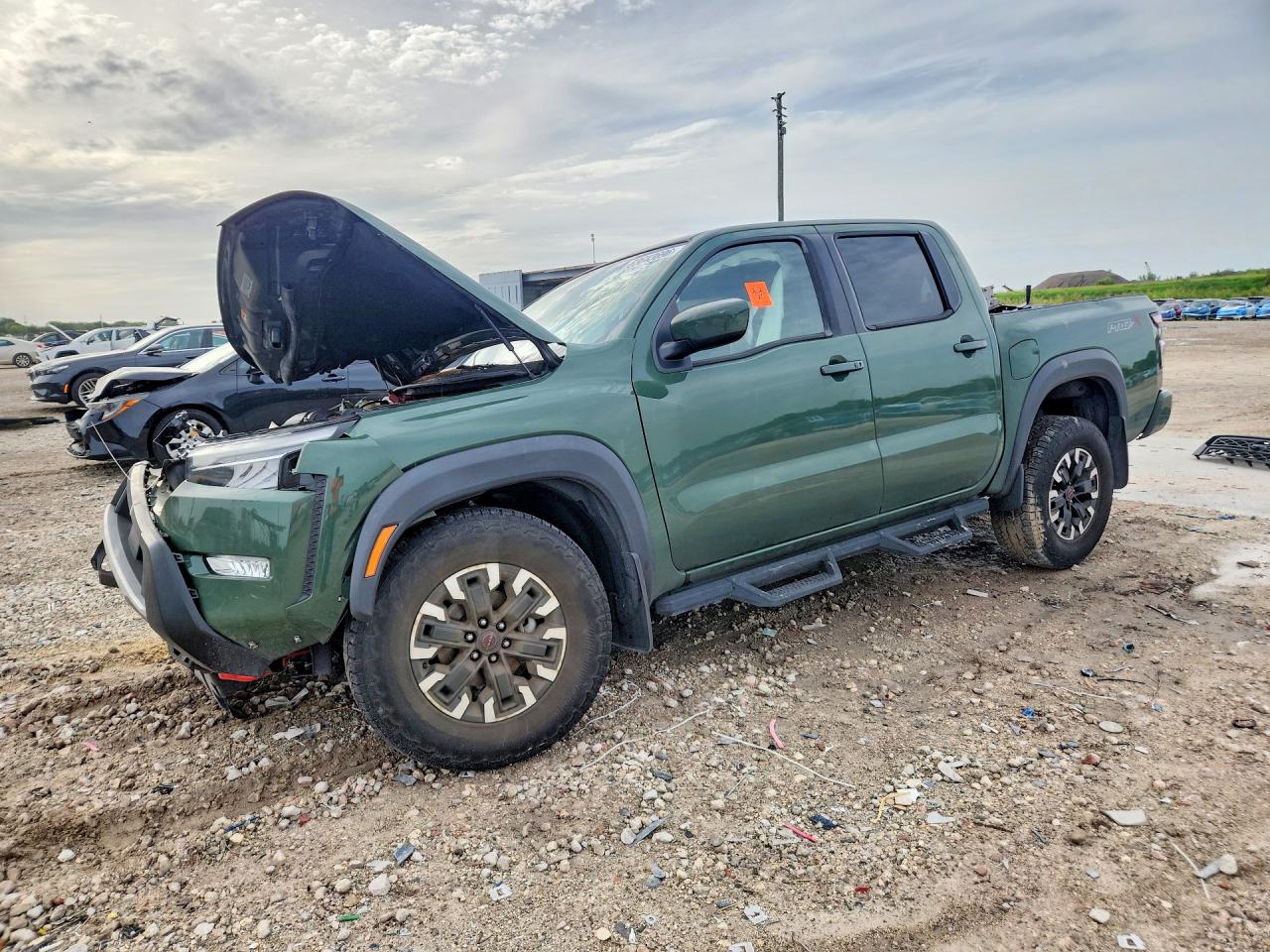 2024 NISSAN FRONTIER PRO-X