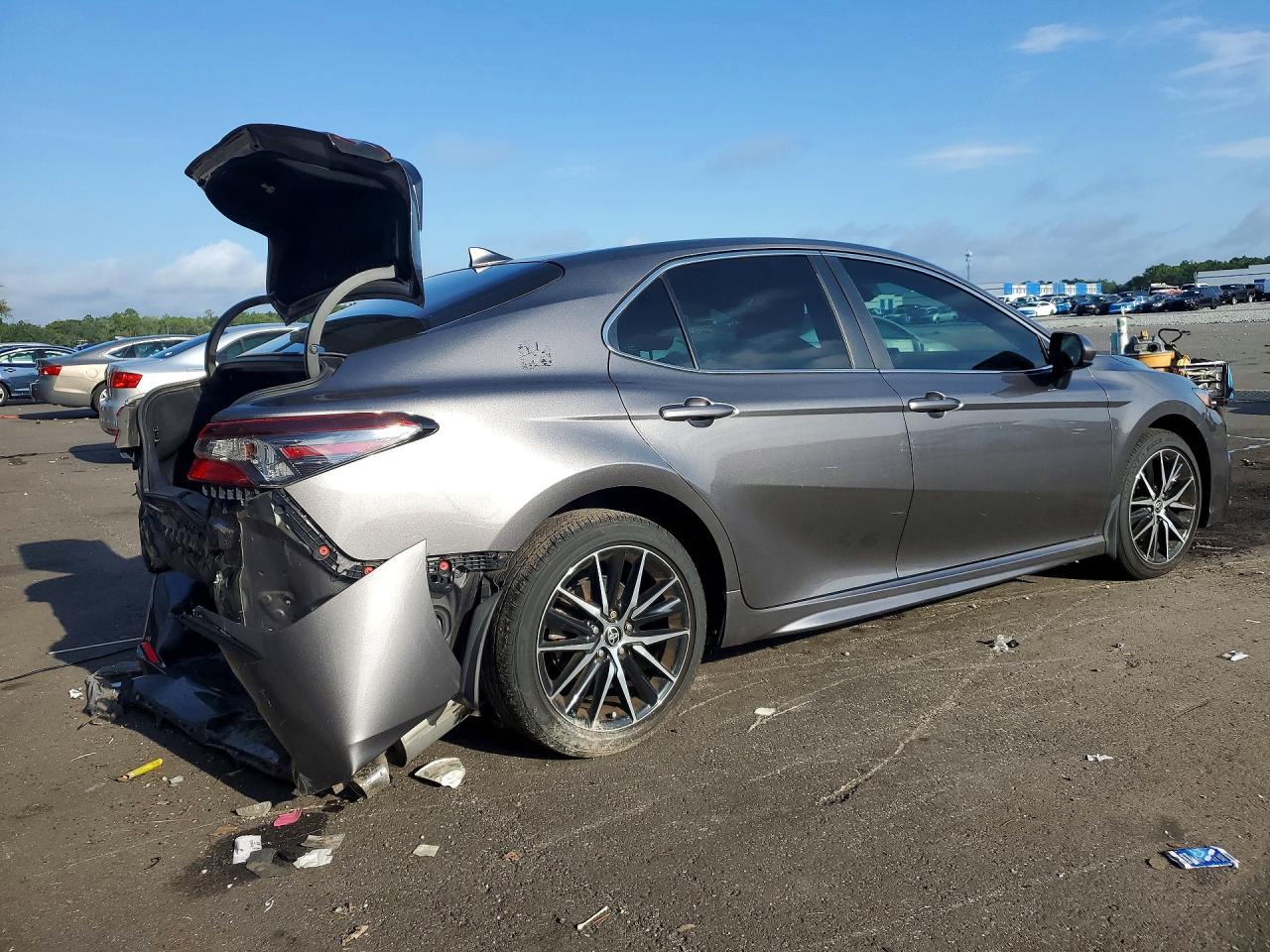 2021 TOYOTA CAMRY SE — снимка 3