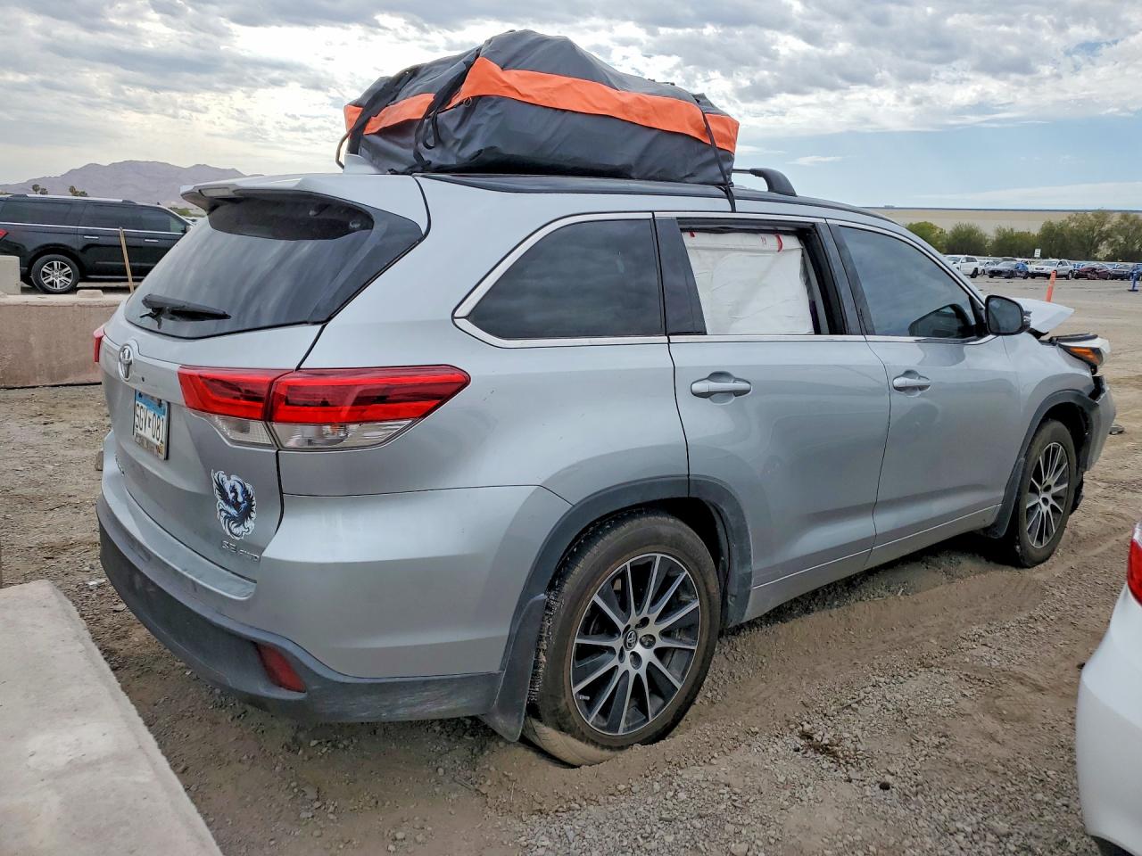 2017 TOYOTA HIGHLANDER SE — снимка 3