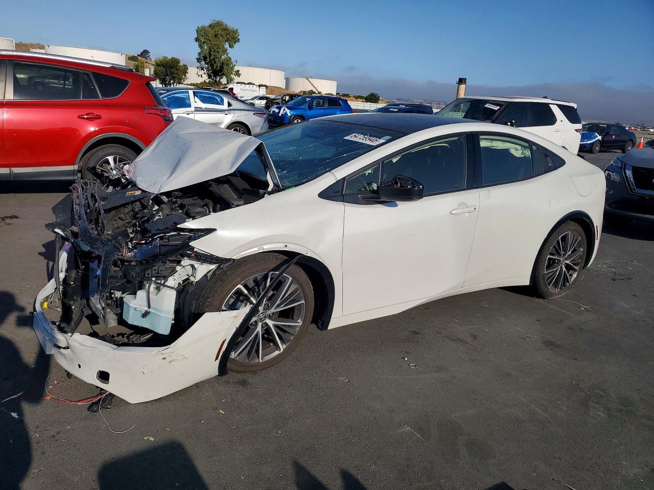 2024 TOYOTA PRIUS XLE