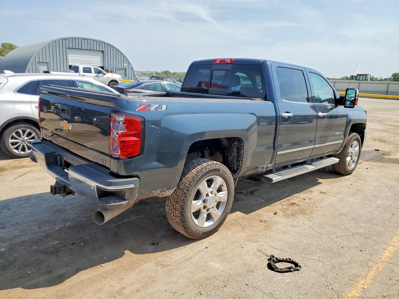 2018 CHEVROLET SILVERADO K2500 HEAVY DUTY LTZ — снимка 3