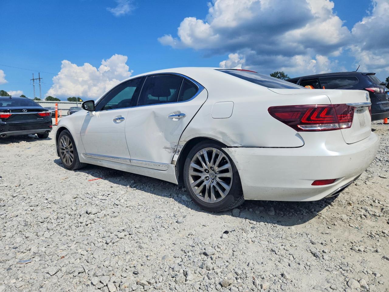 2013 LEXUS LS 460 — снимка 2