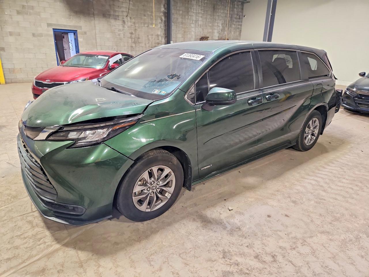 2021 TOYOTA SIENNA LE
