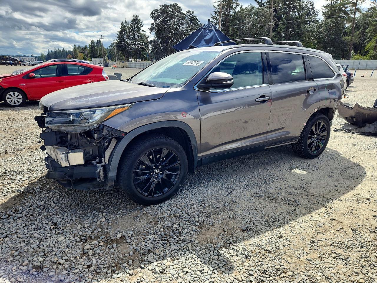 2019 TOYOTA HIGHLANDER SE