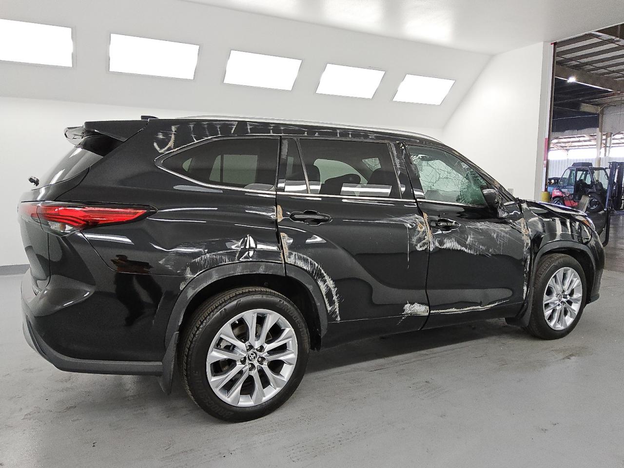 2023 TOYOTA HIGHLANDER L — снимка 3