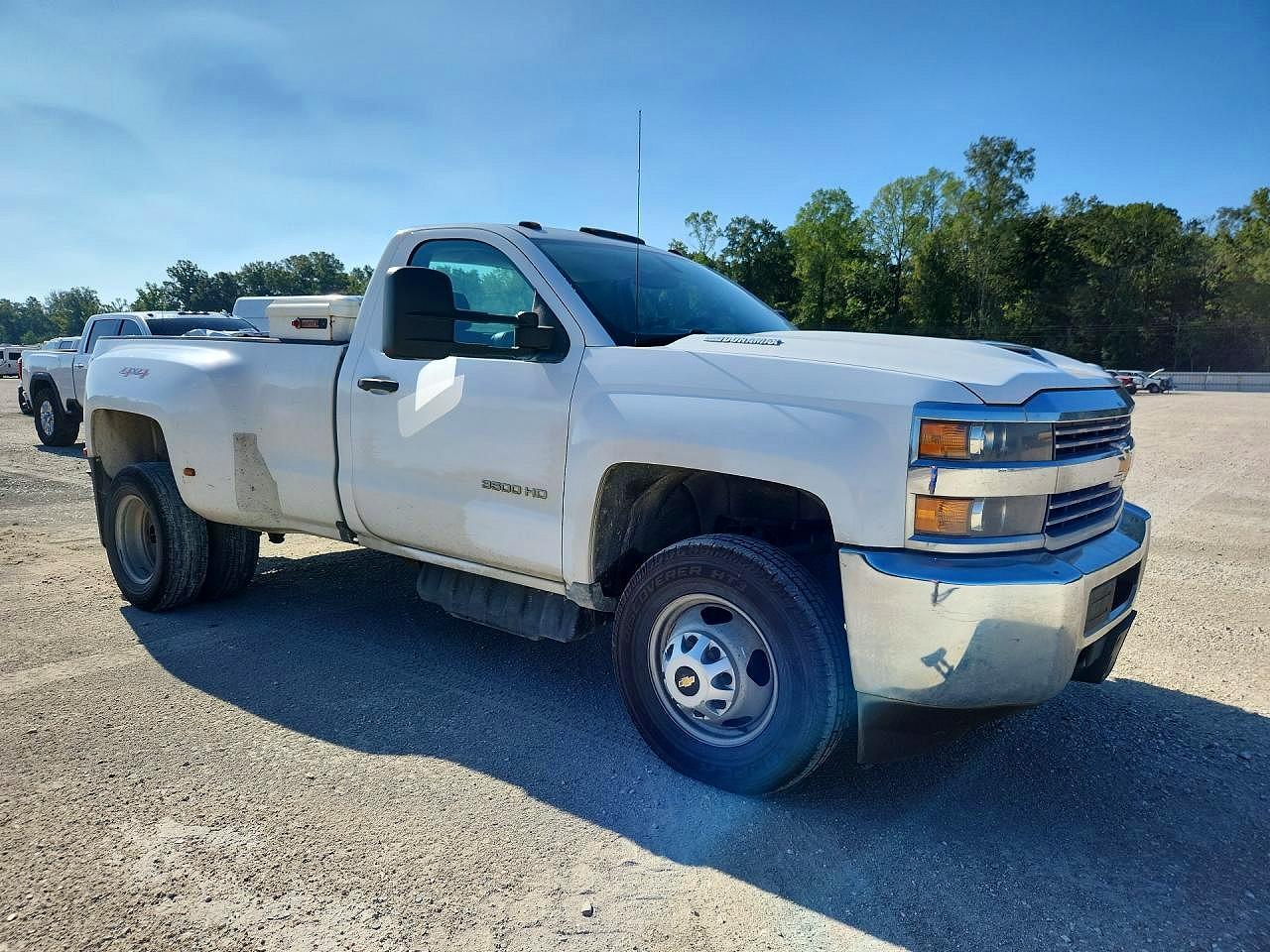 2017 CHEVROLET SILVERADO K3500 — снимка 4