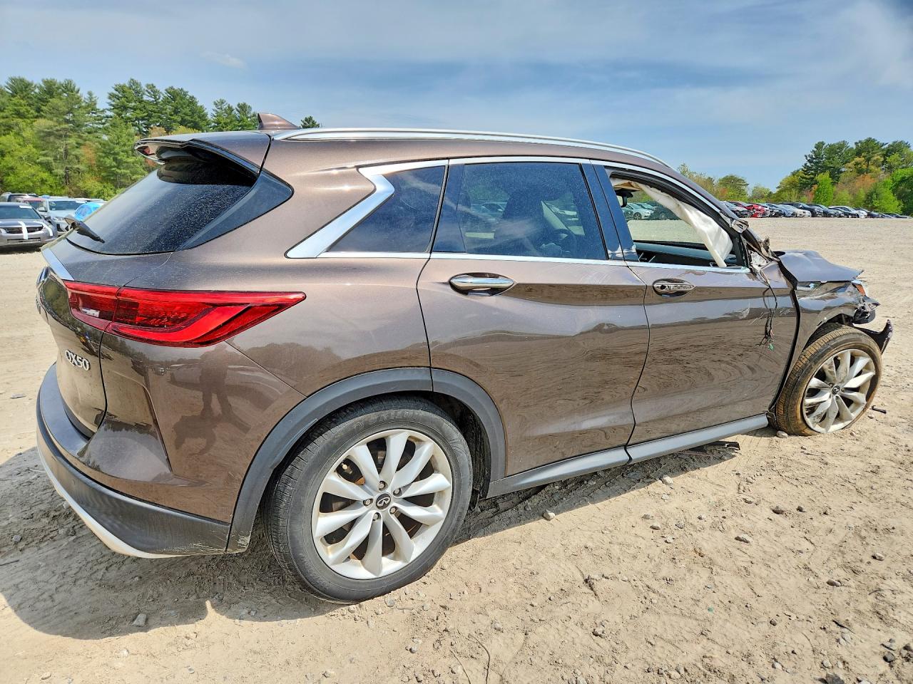 2019 INFINITI QX50 ESSENTIAL — снимка 3
