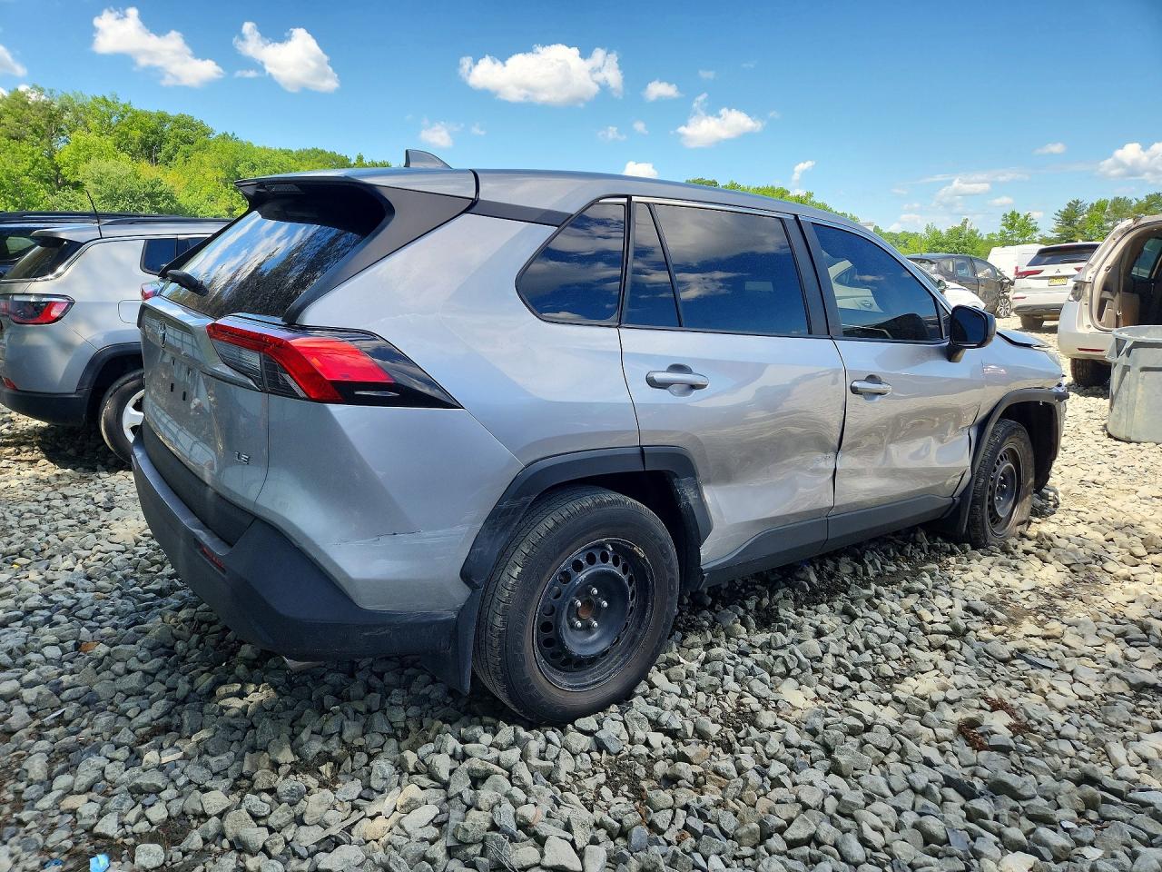 2023 TOYOTA RAV4 LE — снимка 3