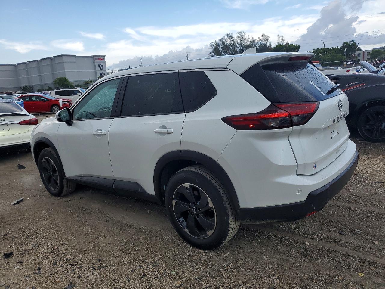 2025 NISSAN ROGUE SV — снимка 2
