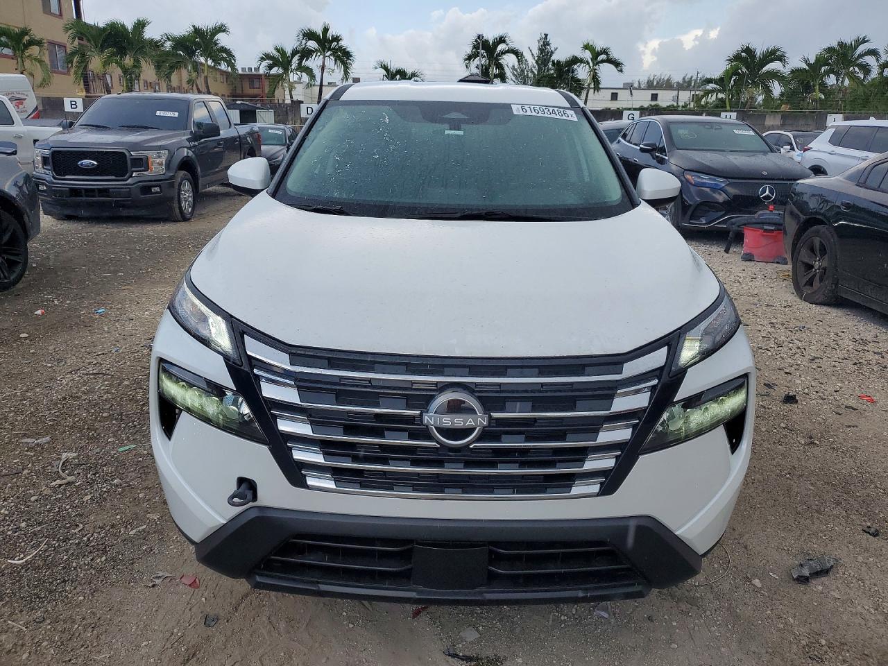 2025 NISSAN ROGUE SV — снимка 5