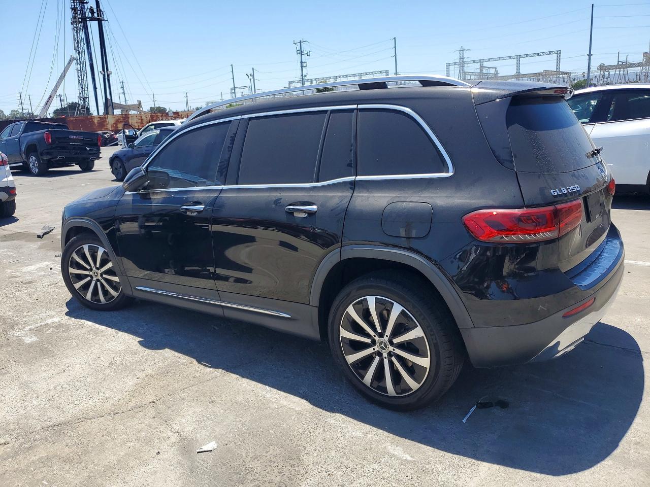 2021 MERCEDES-BENZ GLB 250 — снимка 2