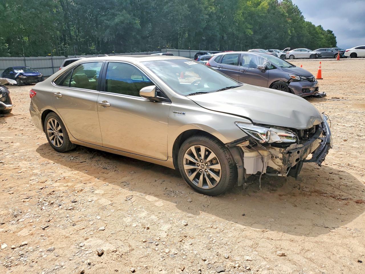 2015 TOYOTA CAMRY HYBRID XLE — снимка 4