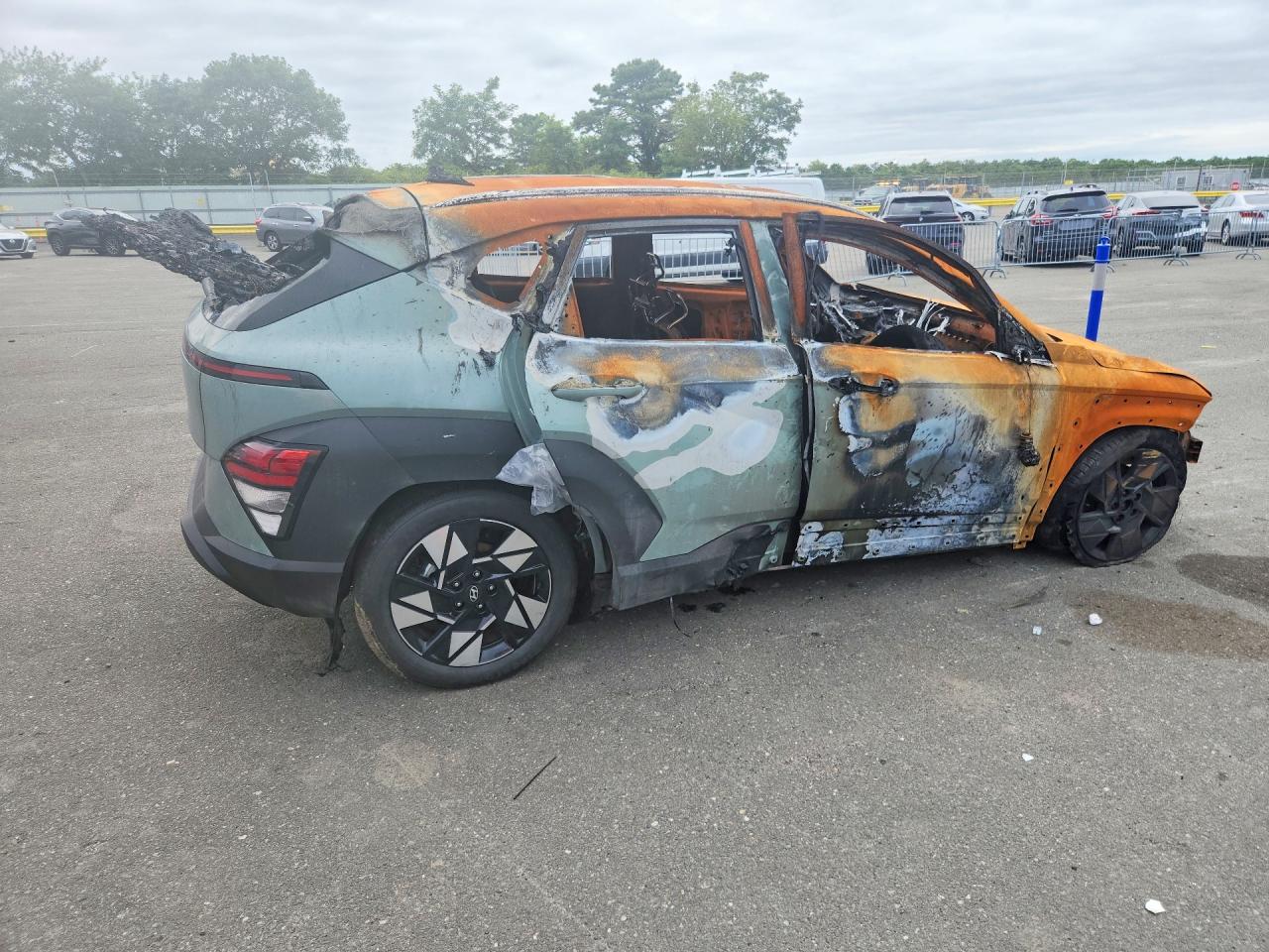 2025 HYUNDAI KONA SEL — снимка 3
