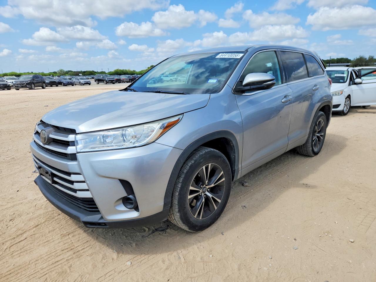 2018 TOYOTA HIGHLANDER LE
