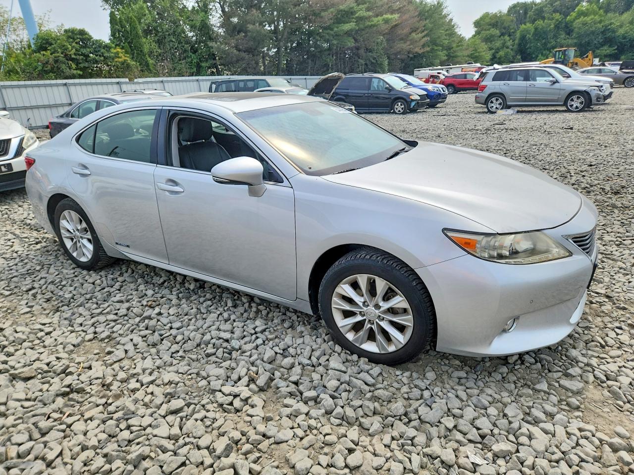 2013 LEXUS ES 300H — снимка 4