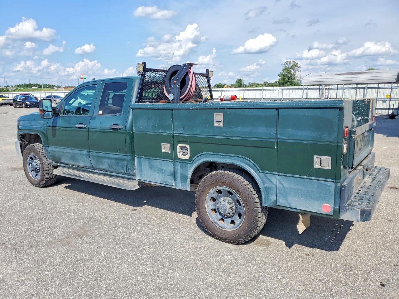 2017 CHEVROLET SILVERADO K3500 — снимка 2