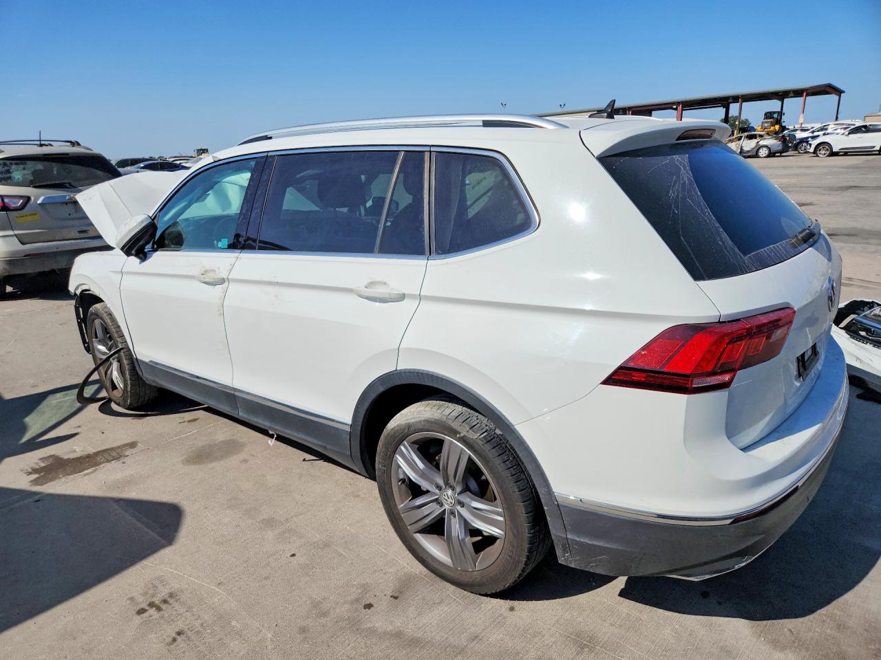 2018 VOLKSWAGEN TIGUAN SEL PREMIUM — снимка 2