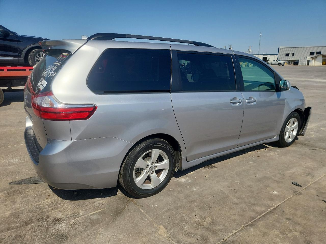 2018 TOYOTA SIENNA LE — снимка 3