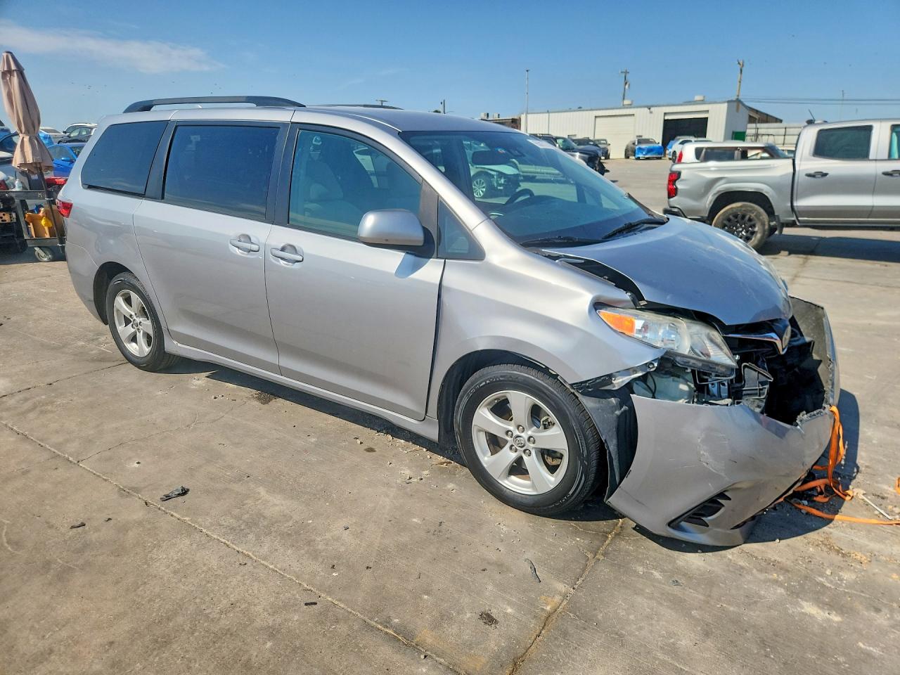 2018 TOYOTA SIENNA LE — снимка 4